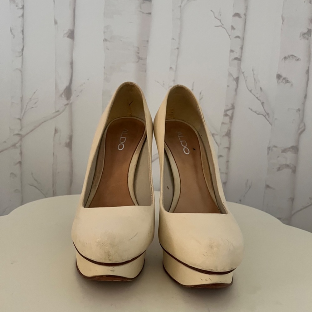 Aldo Leather Pumps - Picture 3 of 6